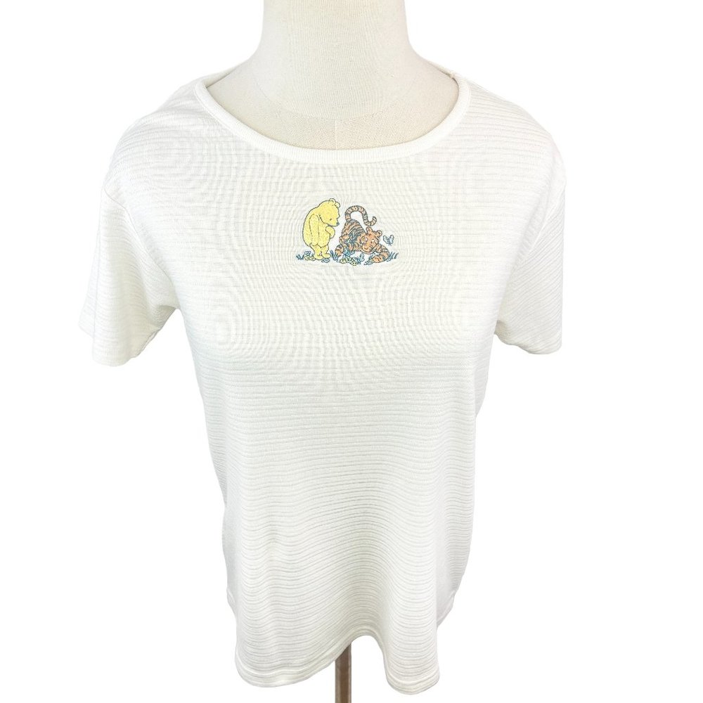 Vintage Embroidered Winnie the Pooh and Tigger Short Sleeve Tee